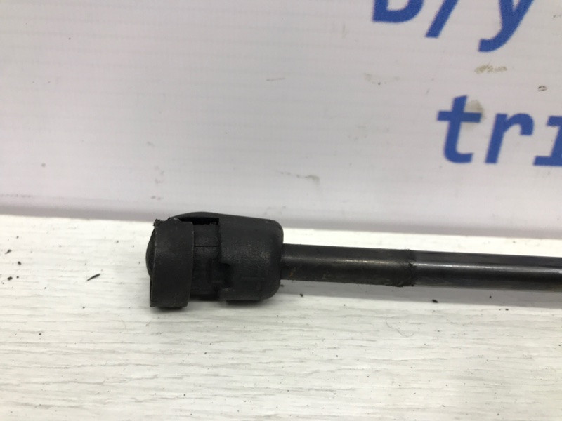 Амортизатор крышки багажника Hyundai Tucson JM 2.0 DIESEL D4EA 2004 (б/у) Киев - изображение 2