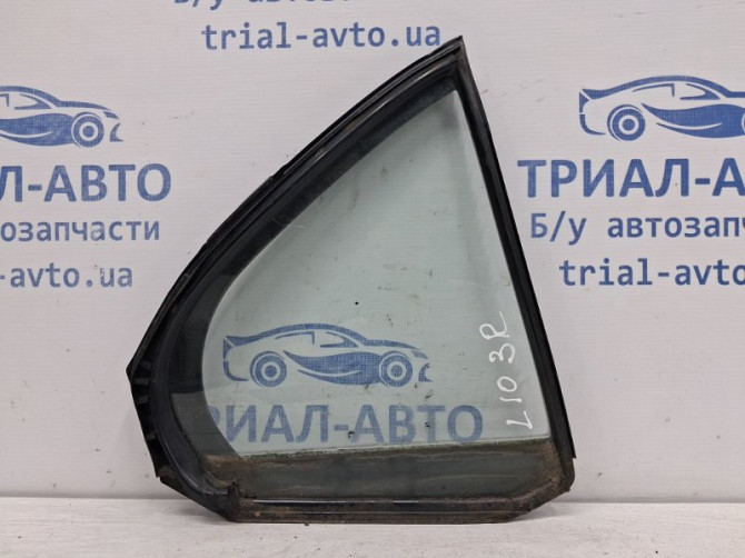 Стекло двери задней правой (форточка) Mitsubishi Lancer 10 1.5 БЕНЗИН 4A91 2007 (б/у) Київ - зображення 1
