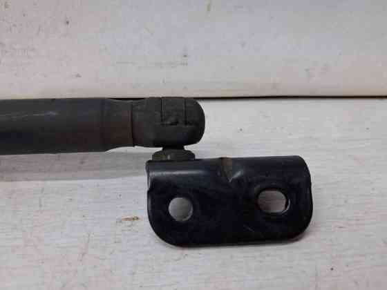 Амортизатор капота Kia Sorento 2002-2011 811813E010 (Арт. 63118) Київ