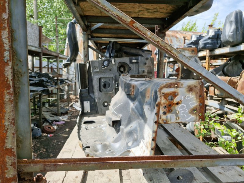 Четверть автомобиля передняя правая Mitsubishi L200 KB 2.5 ДИЗЕЛЬ 4D56U 2006 (б/у) Київ - зображення 3