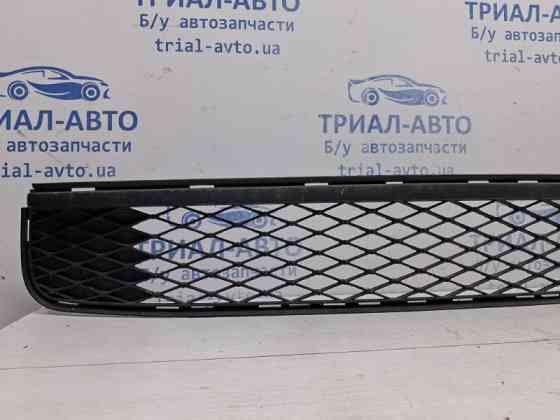 Решетка бампера центральная Toyota Auris E150 1.6 БЕНЗИН 1ZRFAE 2006 (б/у) Київ
