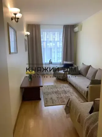 Оренда в самому центрі міста! 2-к.кв. на Хрещатику 21 Киев