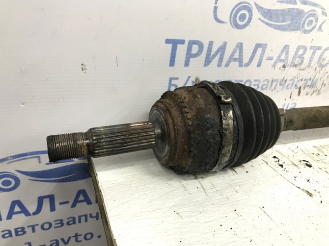 Привод передний правый МКПП Mitsubishi Lancer 9 1.6 БЕНЗИН 4G18 2003 (б/у) Київ - зображення 2