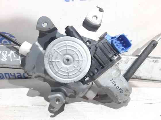 Стеклоподъемник передний правый Nissan Juke F15 1.6 БЕНЗИН 2010 (б/у) Киев