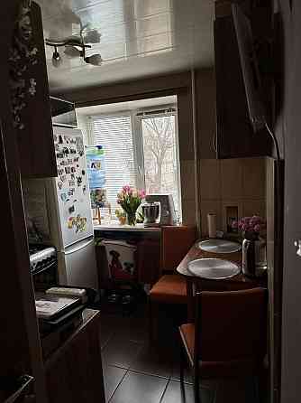 Продам. 2-к.кв. 2/5, вул. Січових Стрільців Дніпро