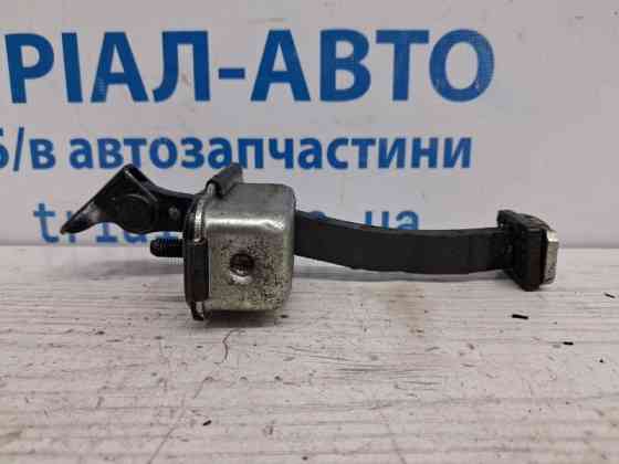 Ограничитель двери задний правый Kia Sportage QL 1.7 DIESEL D4FD 2015 (б/у) Київ