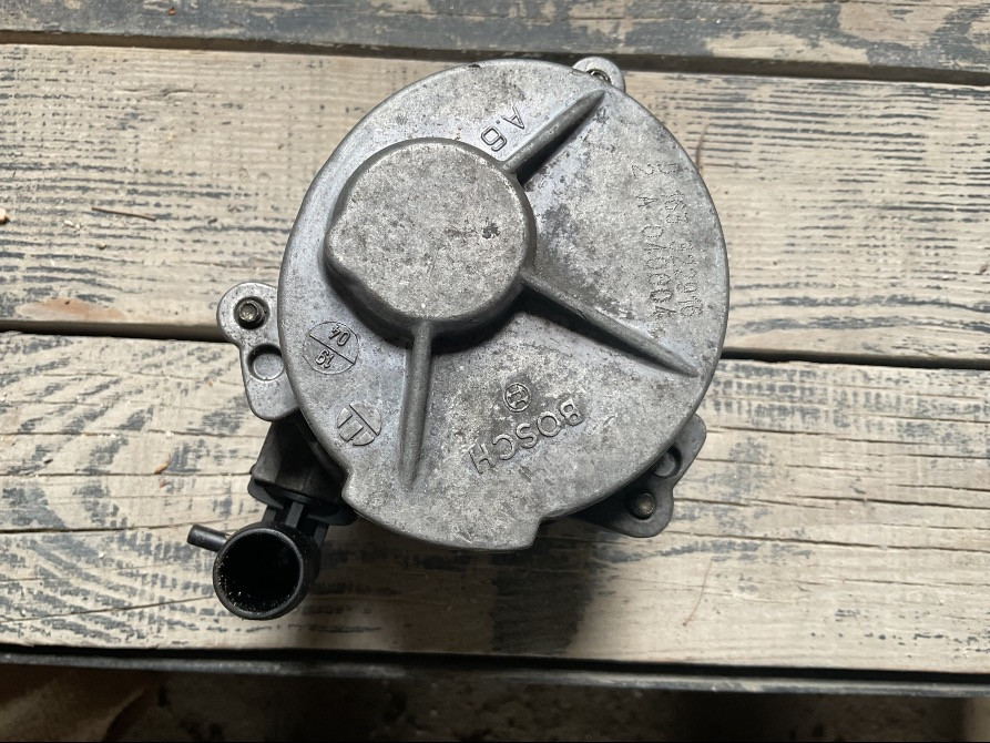 Б/у вакуумный насос Bosch Renault 8200123491, D163322916, 8200720558, 8200322916, 8200354368 Кропивницький - зображення 1