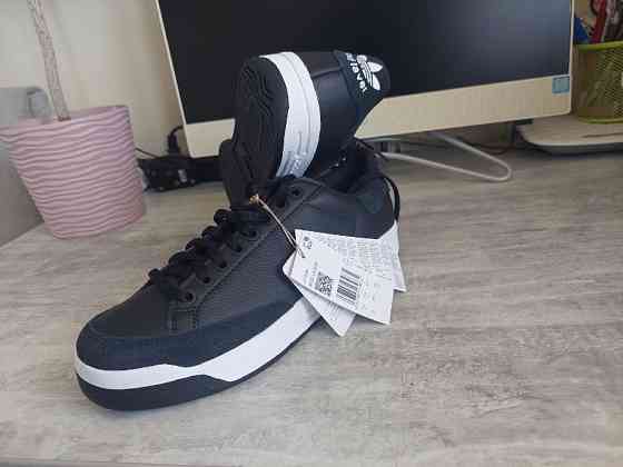 Кросівки Adidas ROD LAVER Київ