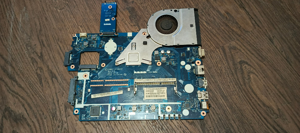 Материнская плата для ноутбука Acer Aspire E1-510 Z5WE3 LA-A621P Киев - изображение 1