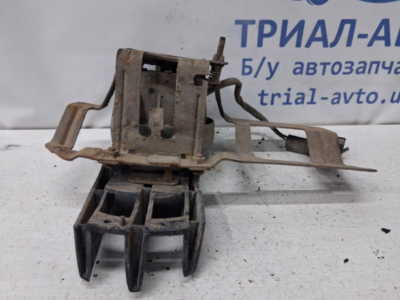 Фара противотуманная правая Mitsubishi Pajero Sport K9 2.5 DIESEL 4D56 1996 (б/у) Київ - зображення 4