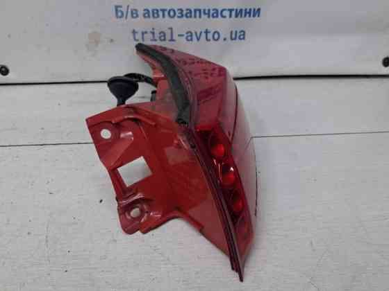 Фонарь задний внешний правый Infiniti FX S50 3.5 БЕНЗИН VQ35DE 2002 (б/у) Киев