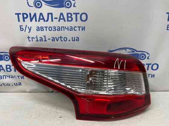 Фонарь задний внешний левый Nissan Qashqai J11 1.6 DIESEL R9M 2013 (б/у) Киев