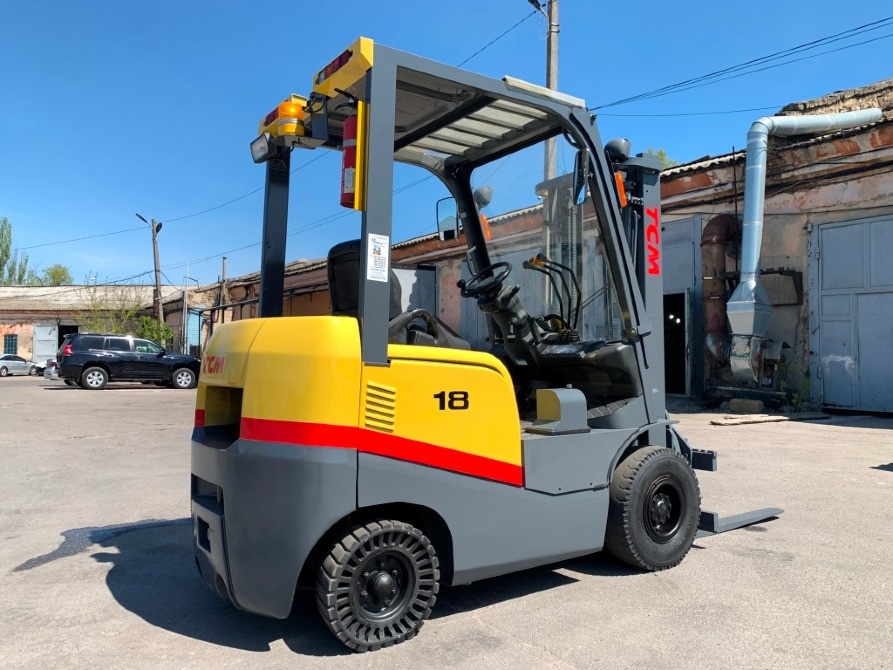 Вилочный дизельный автопогрузчик TCM (Nissan) с ротатором, кабиной и печкой. 2017 года Днепр - изображение 3