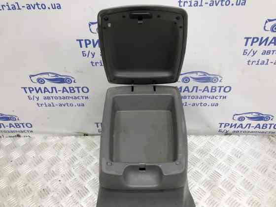 Подлокотник Kia Sorento BL 2.5 DIESEL D4CB 2002 (б/у) Київ