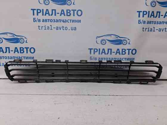 Решетка бампера центральная Toyota Avensis T25 2.2 DIESEL 2ADFTV 2002 (б/у) Киев