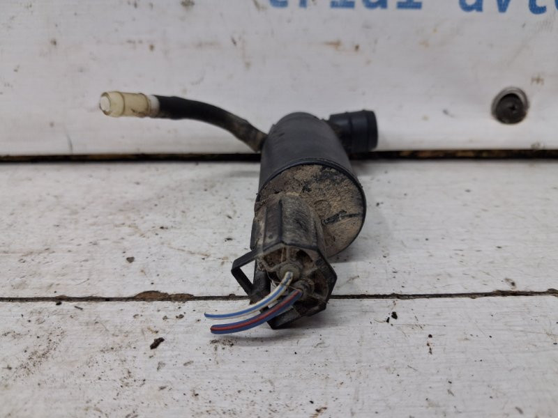 Насос омывателя стекла Toyota Avensis T25 2.2 DIESEL 2ADFTV 2002 (б/у) Київ - зображення 3