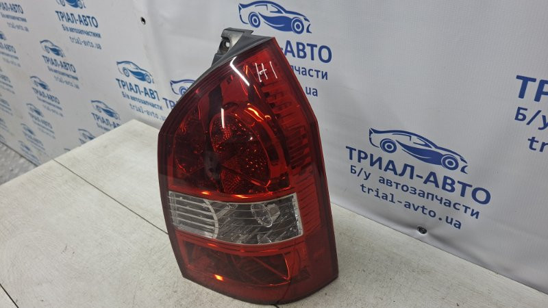 Фонарь задний внешний правый Hyundai Tucson JM 2.0 БЕНЗИН G4GC 2004 (б/у) Киев - изображение 3