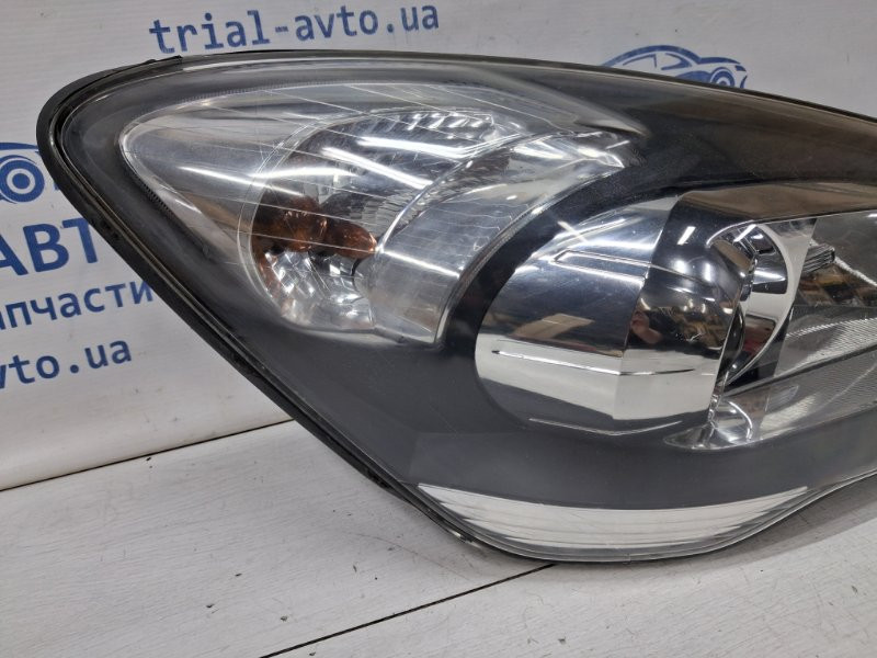 Фара правая галоген Рестайлинг Kia Ceed ED 1.6 DIESEL D4FB 2006 (б/у) Київ - зображення 2