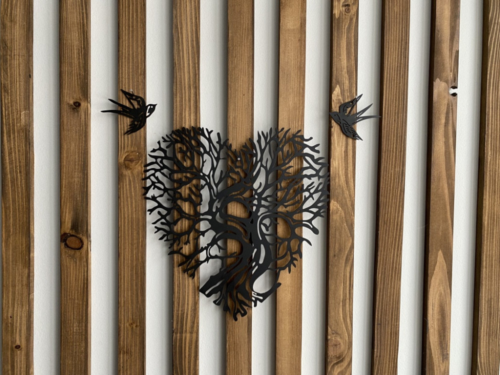 Настенный декор панно картина лофт из металла Сердце с ластовицами Киев - изображение 2