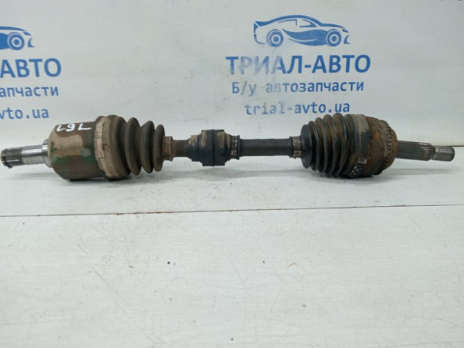 Привод передний левый Mitsubishi Lancer 9 1.6 БЕНЗИН 4G18 2003 (б/у) Київ - зображення 1
