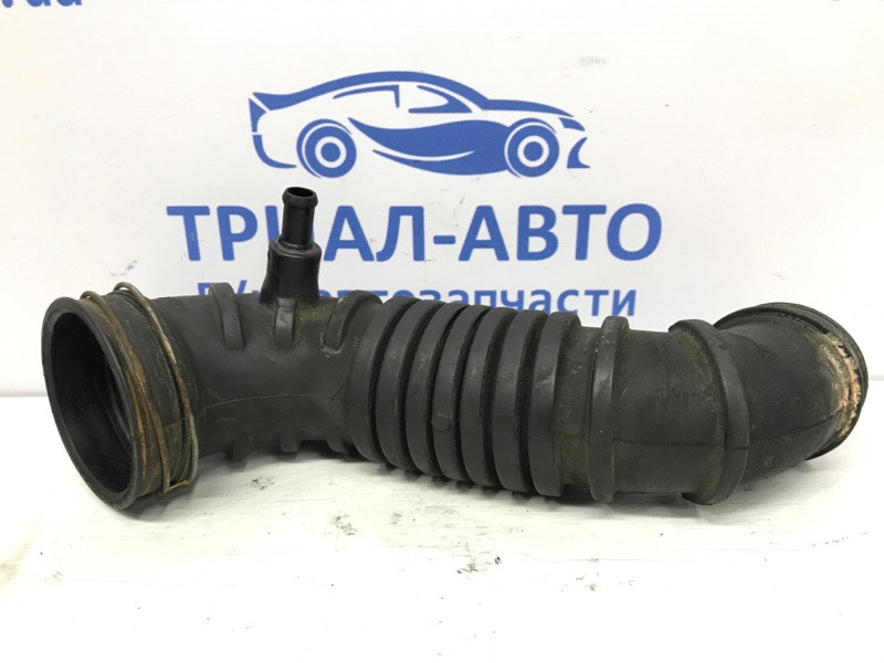 Патрубок воздушного фильтра Mitsubishi Pajero Sport K9 2.5 DIESEL 4D56 1996 (б/у) Киев - изображение 4