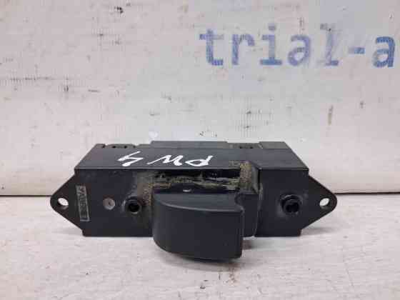 Кнопка стеклоподъемника Mitsubishi Pajero Wagon 4 3.2 ДИЗЕЛЬ 4M41 2006 (б/у) Київ