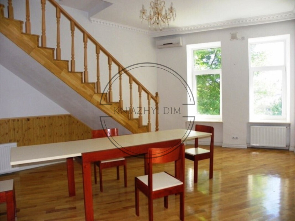 Шикарный офис на Подоле с видом на Андреевскую церковь.М.Контрактовая площадь. Код объекта:1416435. Киев - изображение 1