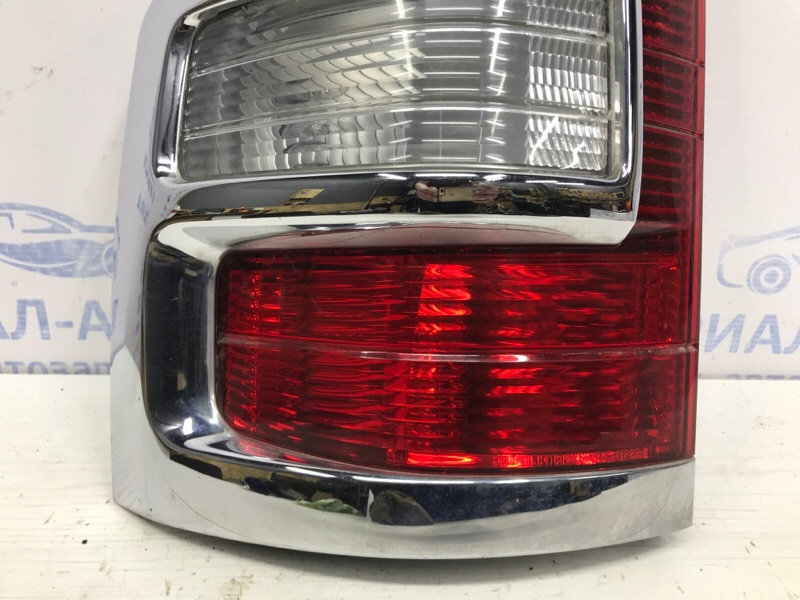 Фонарь задний внешний левый Mitsubishi Pajero Wagon 3 3.2 ДИЗЕЛЬ 4M41 1999 (б/у) Киев - изображение 3