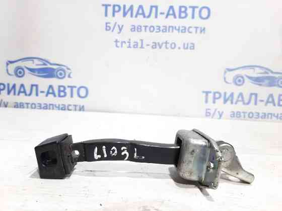 Ограничитель двери задний левый Mitsubishi Lancer 10 1.5 БЕНЗИН 4A91 2007 (б/у) Киев