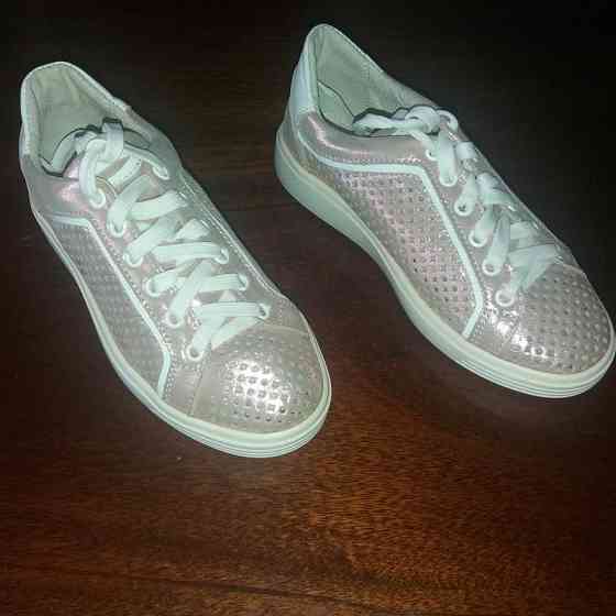 Кроссовки детские, подростковые на девочку. Харків