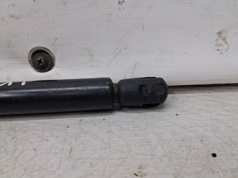 Амортизатор крышки багажника Mitsubishi Outlander CU 2.4 БЕНЗИН 4G69 2003 (б/у) Київ - зображення 3