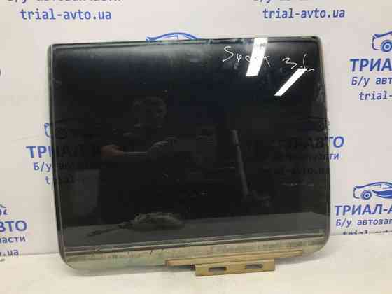 Стекло двери заднее левое Mitsubishi Pajero Sport K9 2.5 DIESEL 4D56 1996 (б/у) Київ