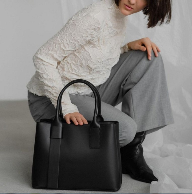 Шкіряна велика сумка Чорна Італія 1949грн Віра Пелле TS000125 Київ - зображення 1