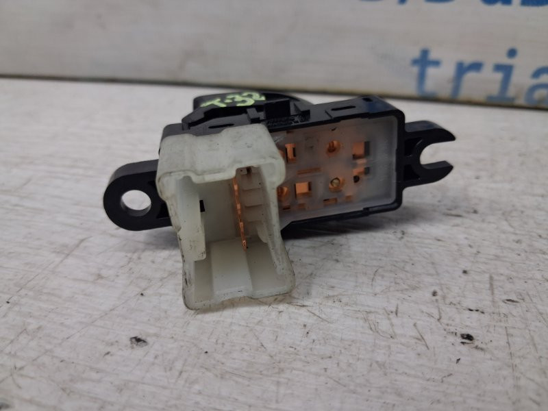 Кнопка стеклоподъемника Nissan X-Trail 2014-2021 254114CE0A (Арт. 84079) Київ - зображення 2