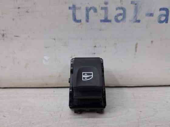 Кнопка стеклоподъемника Renault Megane 3 1.5 DIESEL K9K 2008 (б/у) Київ