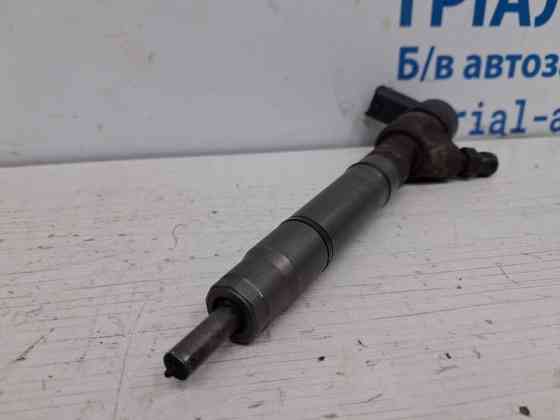 Форсунка топливная Hyundai IX35 LM 1.7 DIESEL D4FD 2009 (б/у) Киев