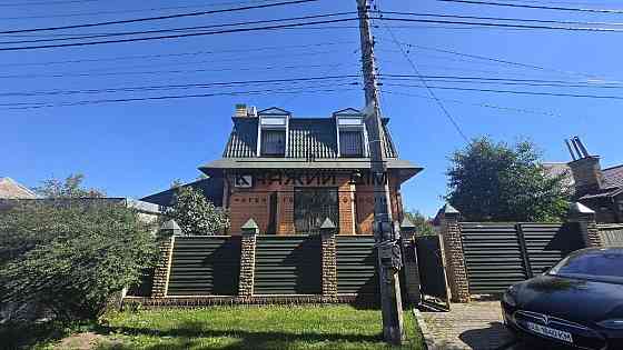 Без комісії .Пропонується в оренду під офіс будинок в Києві, 325 кв.м . Код об'єкта:1419266 Київ