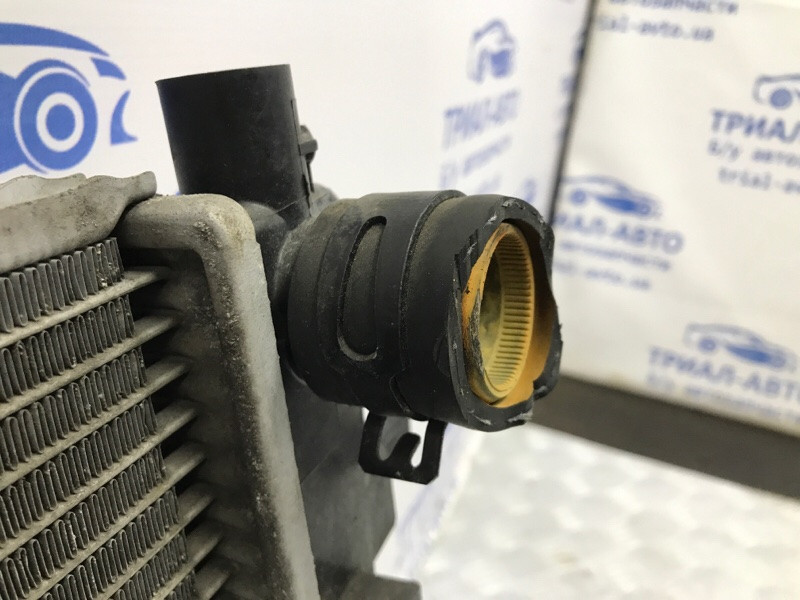 Радиатор основной Hyundai Tucson JM 2.0 DIESEL D4EA 2004 (б/у) Київ - зображення 4