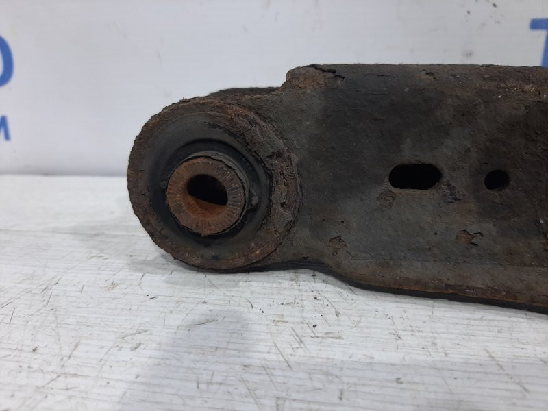 Рычаг задней подвески нижний поперечный (под пружину) Toyota Avensis T27 1.8 БЕНЗИН 2ZRFAE (б/у) Киев - изображение 3