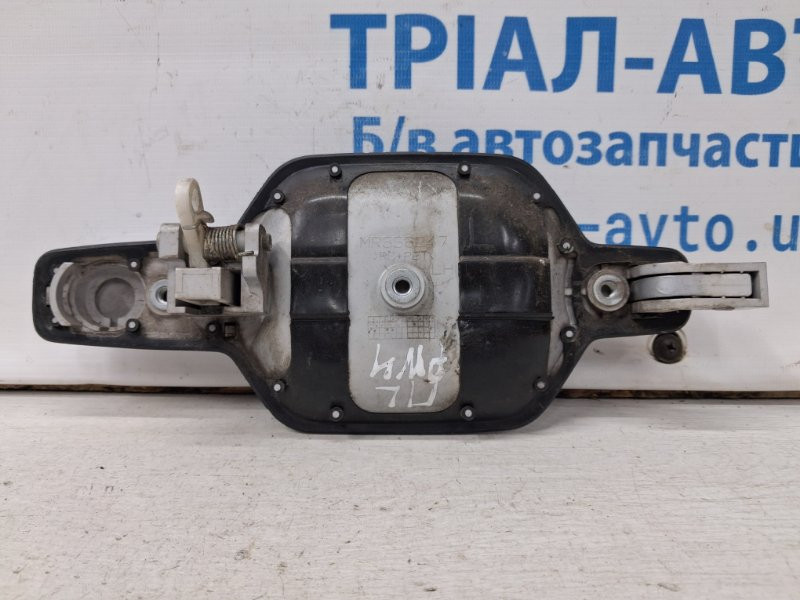 Ручка двери внешняя передняя левая Mitsubishi Pajero Wagon 4 3.2 ДИЗЕЛЬ 4M41 2006 (б/у) Київ - зображення 3