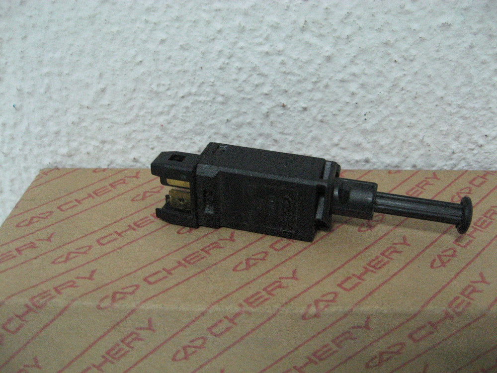 Датчик включения стоп-сигнала CHERY Amulet Днепр - изображение 1