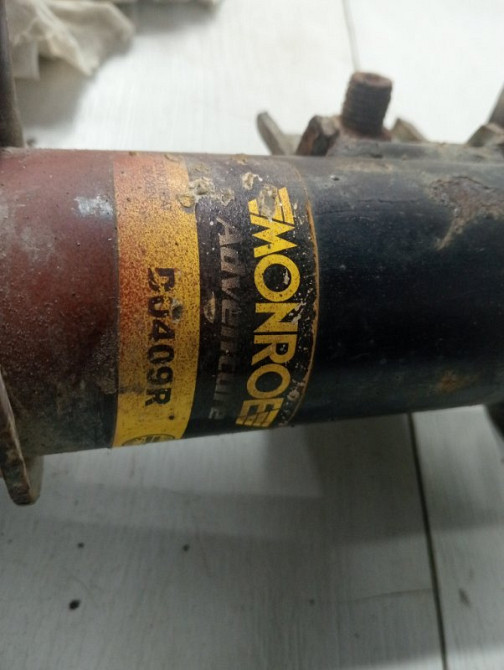 Амортизатор передний правый Chevrolet Captiva C100 2.4 БЕНЗИН Z24SED 2006 (б/у) Киев - изображение 4