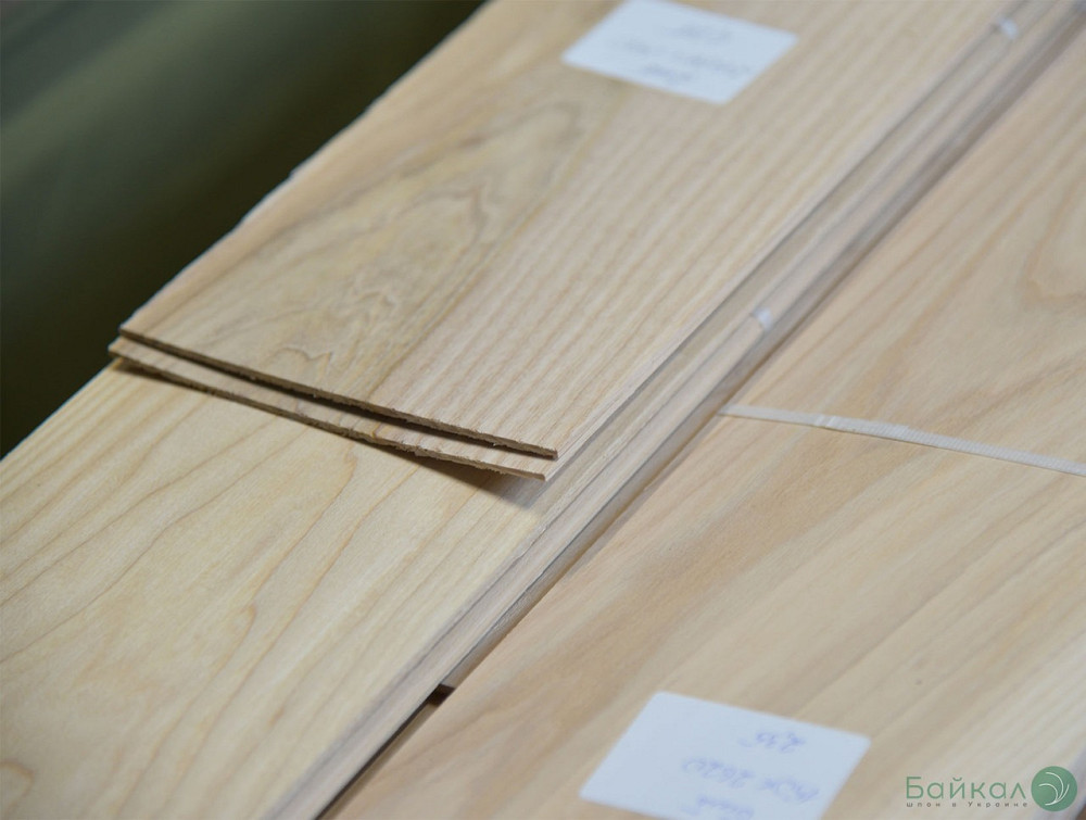 ПИЛЕННЫЙ шпон ЯСЕНЬ ламель 2,5-4,5 мм (длина от 0,5-3,1 м) Киев - изображение 1