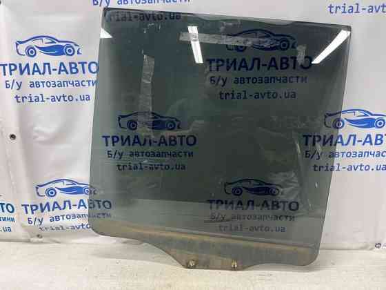 Стекло двери заднее левое Mitsubishi Pajero Wagon 3 3.2 ДИЗЕЛЬ 4M41 1999 (б/у) Київ