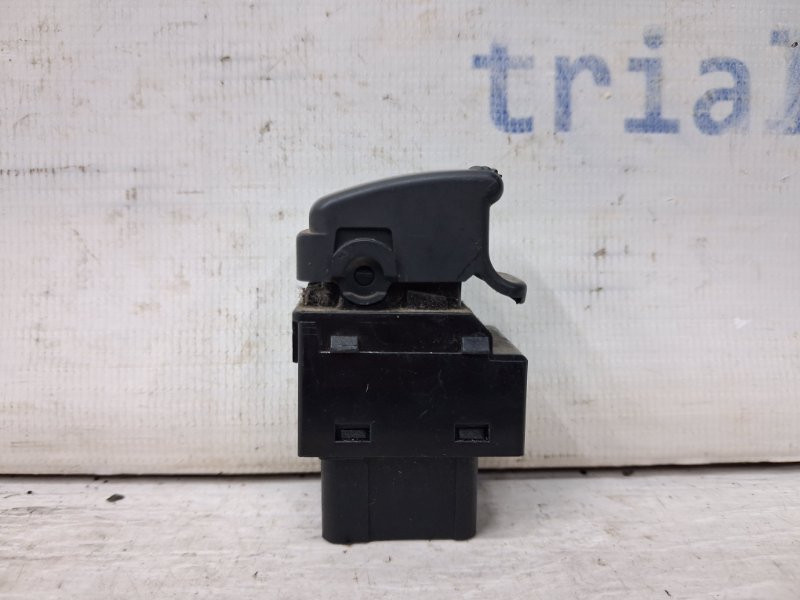 Кнопка стеклоподъемника Hyundai Tucson JM 2.0 DIESEL D4EA 2004 (б/у) Киев - изображение 1